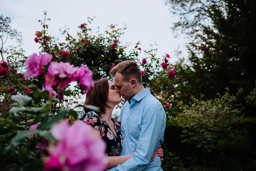 Couples session in Victoria BC garden by Megan Maundrell Photography