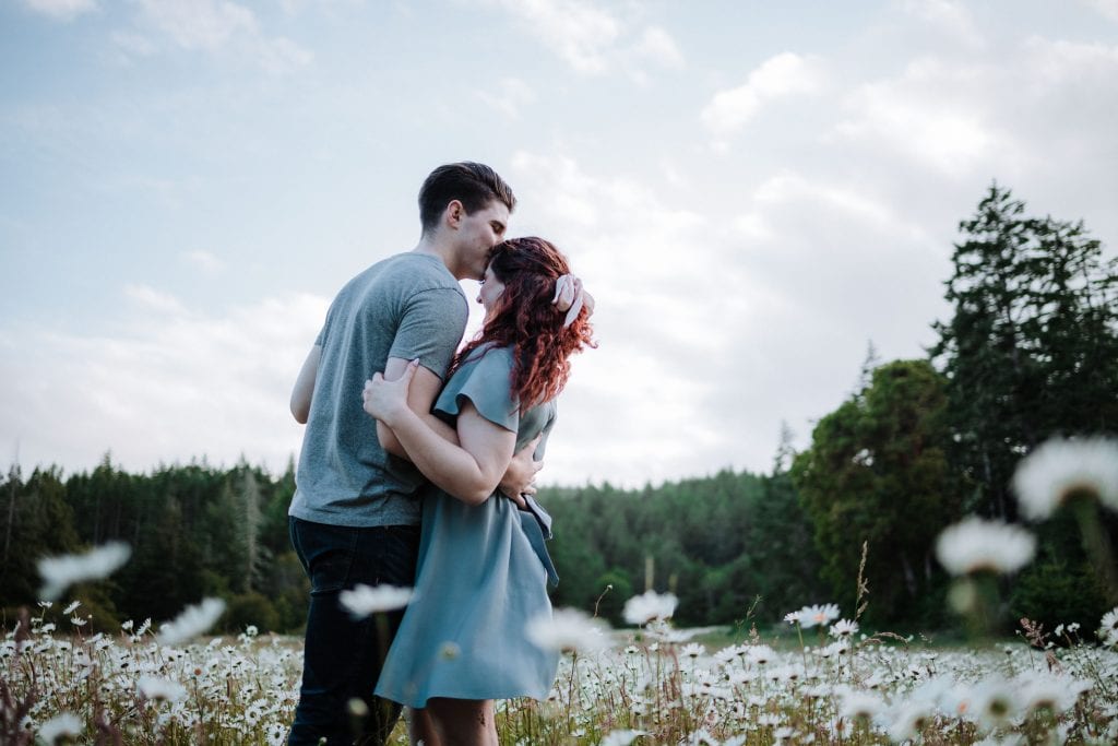 Dancing in the daisies - Vancouver Island Engagement Session