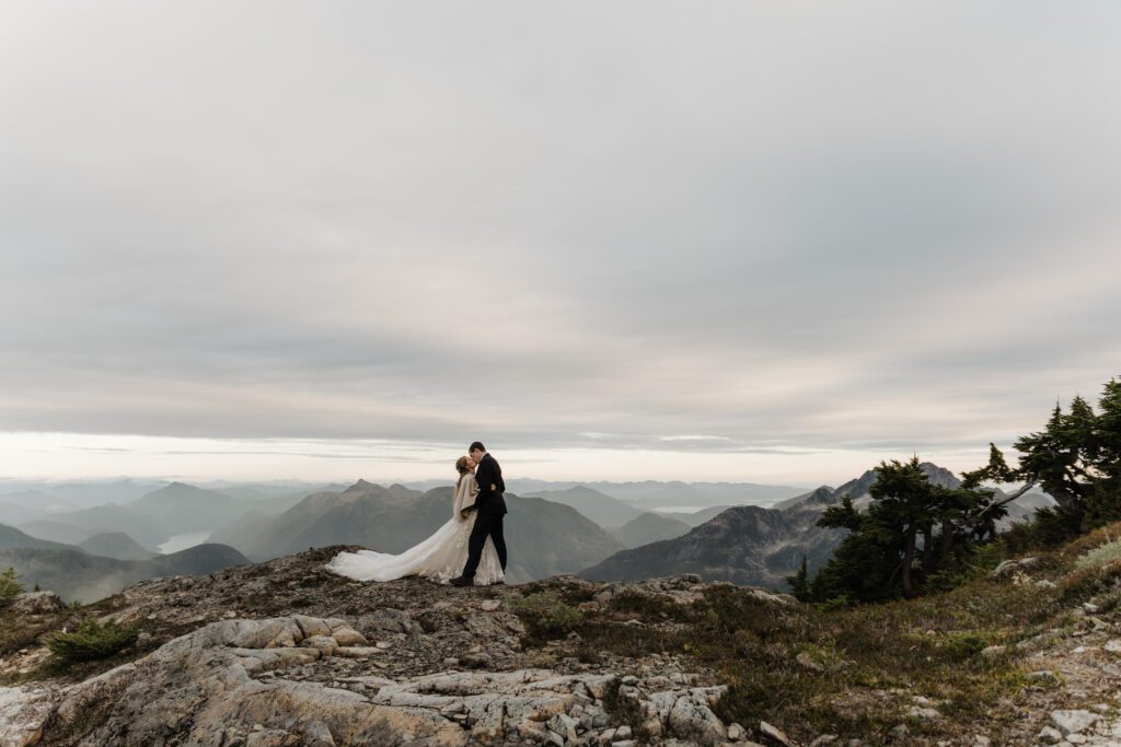 Hiking Elopement on 5040 Peak 